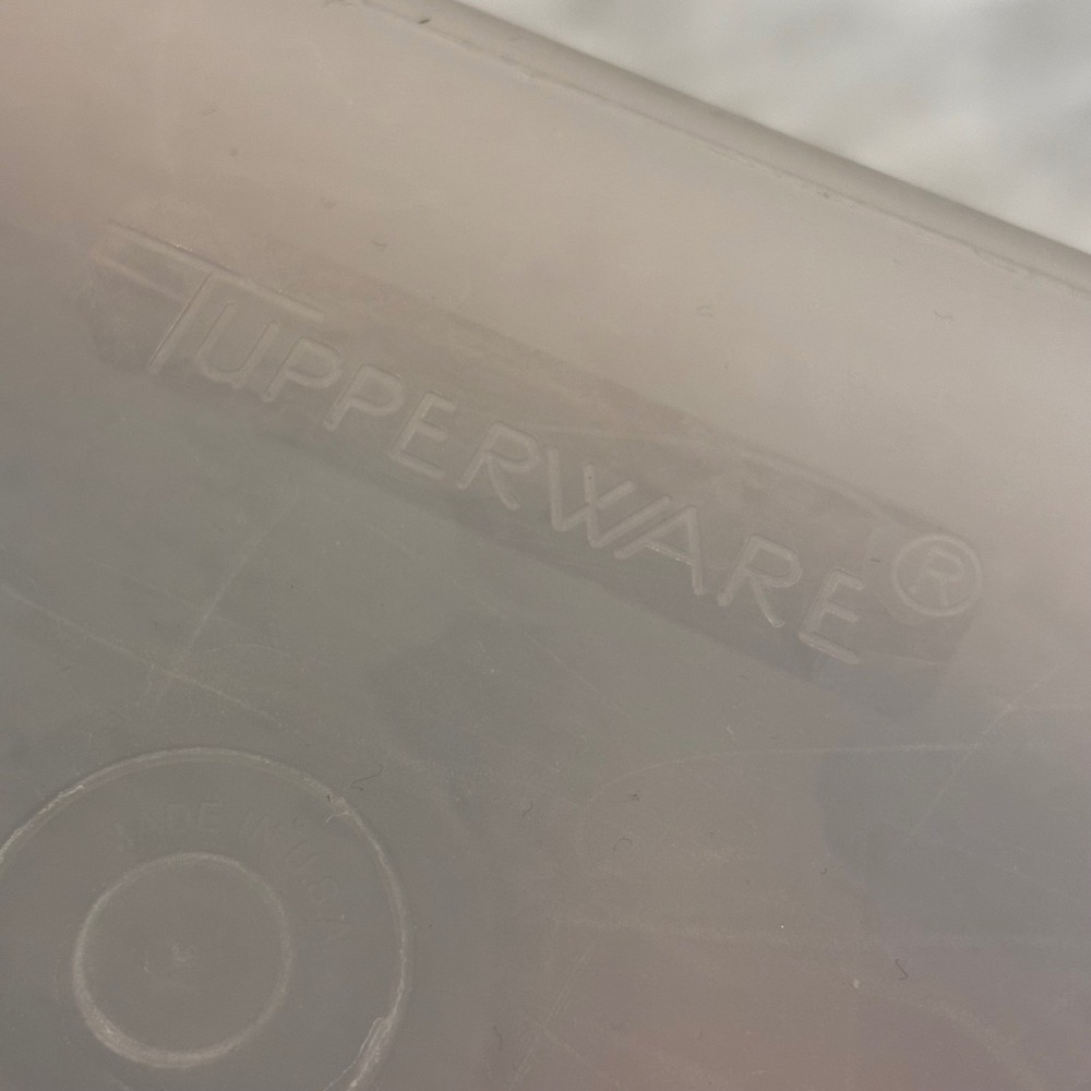 Vintage Tupperware Large Rectangular Storage bread Container with White Lid - Picture 5 of 5